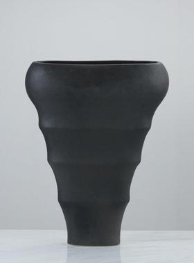 代简门约倒现三角收腰花器摆件阳台酒客JOC厅书房店口米兰时尚装