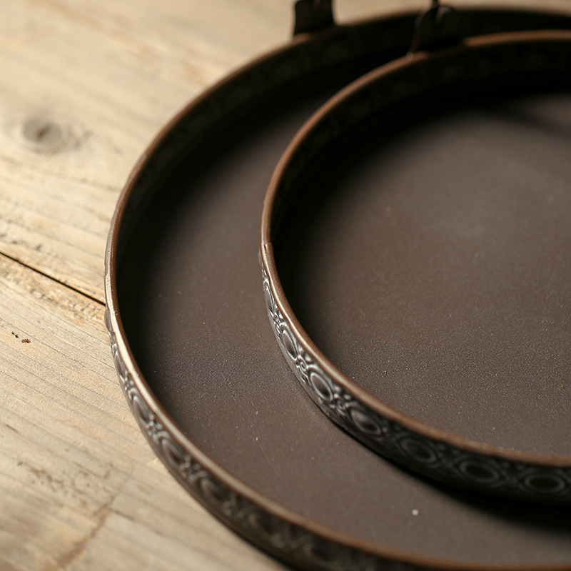 复古托盘做旧铁艺托盘面包盘果篮圆形把手M托盘拍摄道具美食装饰