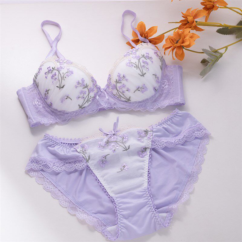 日系少女甜美刺绣花内衣套装小胸聚拢显大蕾丝可爱圆盘胸薄文胸女
