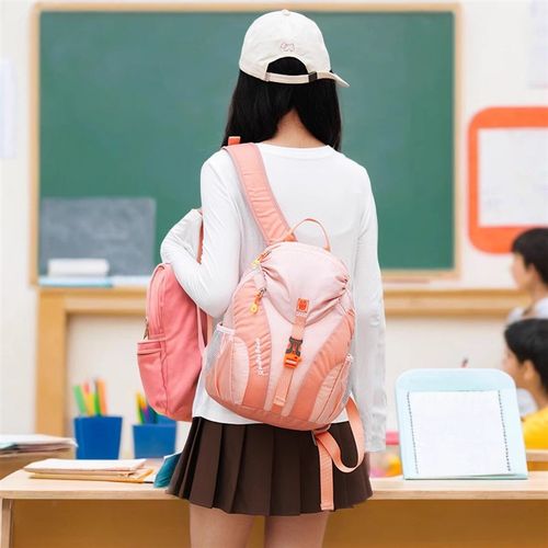 新款小学生书包儿童春游背包女户外轻便旅行双肩包男大容量补习包