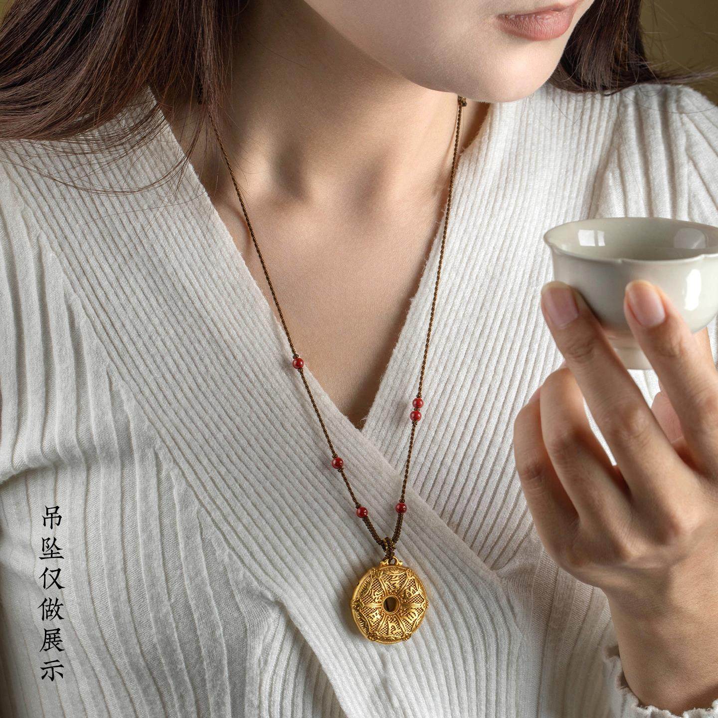 翡翠吊坠挂绳女平安扣手工