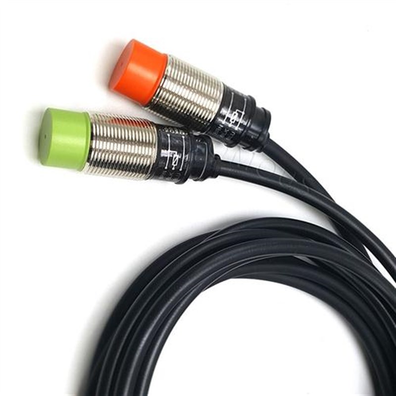 接近开关PR12-4DN/2DN PR08/18/30防水金属感应器pr12-4dn12-24V