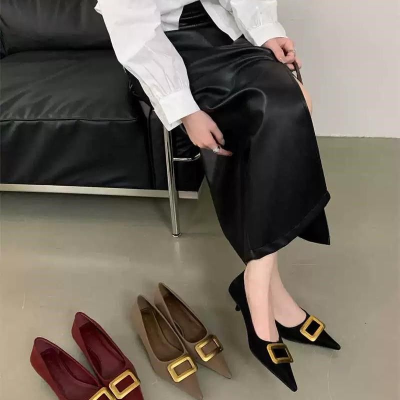 2024秋季新款韩版单鞋女低跟细跟尖头金属方扣浅口中跟女鞋瓢鞋,女鞋,浅口单鞋,淘宝优惠券,粉丝福利购,淘宝优惠卷