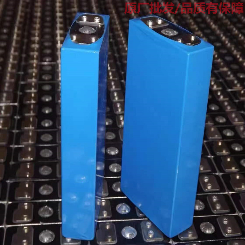 3.2v20ah25ah磷酸铁锂电动车锂电池大容量动力电芯48v60v72v