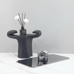 北托欧意抽象创树脂双手托举盘装饰摆件玄关电视家居MBQ装饰品摆