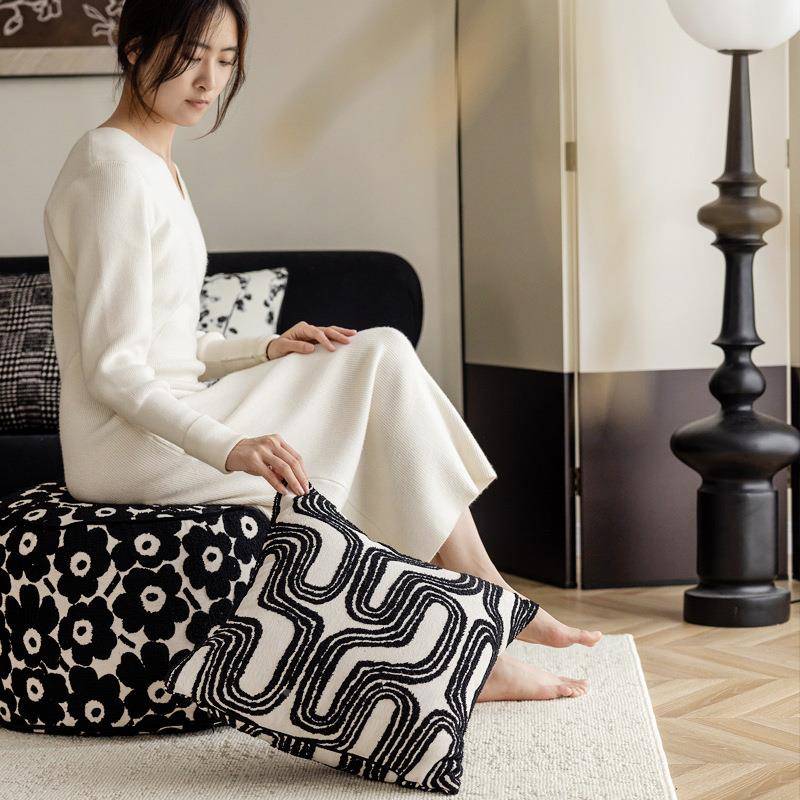 025新款枕中古2风抱黑白WY-自然时尚沙靠枕床发头靠垫民宿软装靠