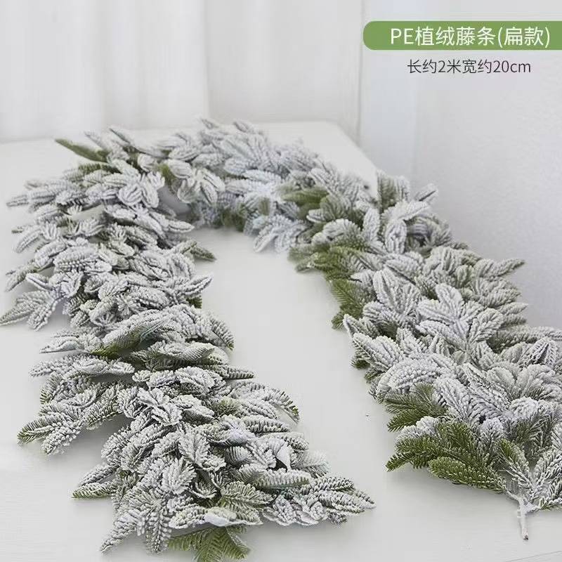 1.8米圣诞节植绒仿真加密圣诞树藤条装饰品商场花环布置橱窗