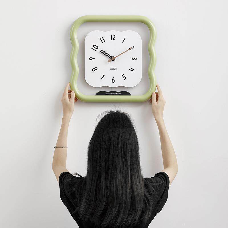 wo钟zoom屋准2025新款奶TYOS349油风客挂家钟厅用现代简约艺术时