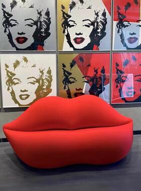 北欧现代服装店酒店大厅休闲三人创意沙发设计师异形红色嘴唇沙发