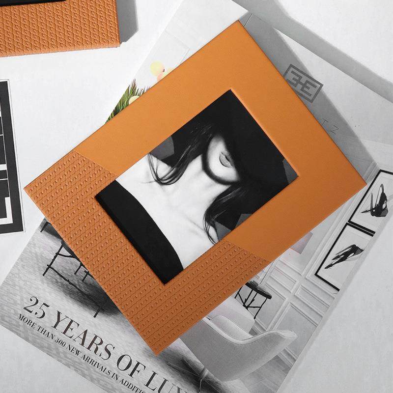 寸式意轻奢皮质相架摆桌面6寸7卧室样板房台装饰摆件设计皮革相框