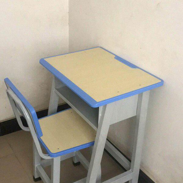 云南昆明小学课桌学习桌中学生写字桌校园课桌椅组合培训桌椅组合