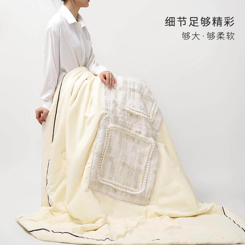 汽车一载抱枕两子用枕F77THJTS头被子车上沙发叠午睡午休折毯二合