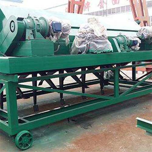 Fecal tipping machine养殖场粪便发酵翻抛机 畜禽粪便翻堆设备