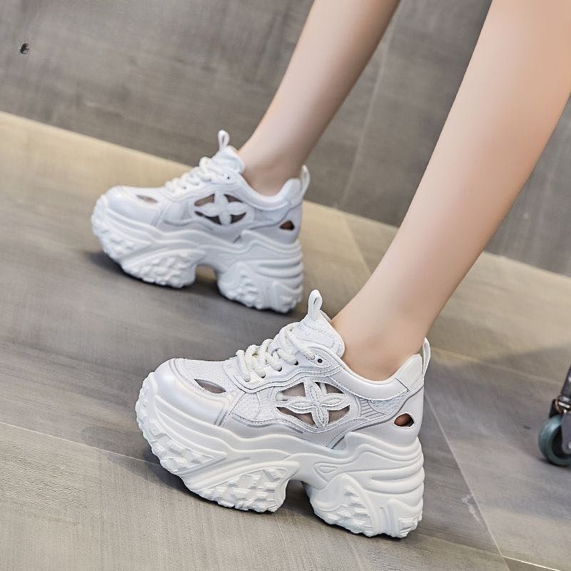 34码女鞋2025新款小个子不累脚小码运动夏季镂空凉鞋休闲老爹鞋女