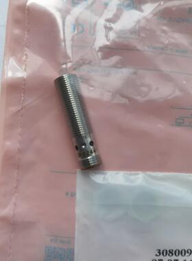 接近开关 IFS244 IFB3004BBPKG/US-104