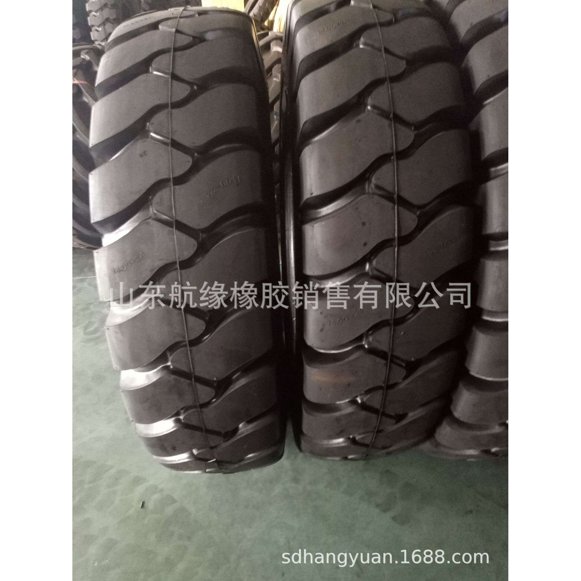 工程车专用轮胎 1400-20 矿山重载机械 现货销售宽基轮胎