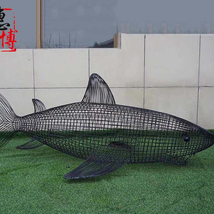 不锈钢铁艺镂空鲸鱼雕塑铁丝网格动物景观装饰品草坪绿地雕塑摆件