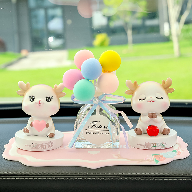 一鹿平安网红车载摆件汽车饰品女创意车上中O控台车内装饰用品大