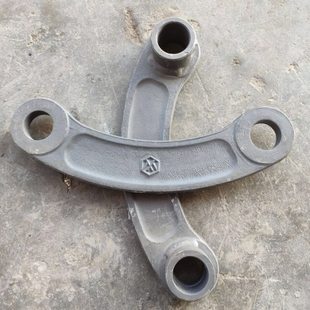 新源轮胎式挖掘机配件胶轮6575轮挖机械原装小臂转斗连杆月牙拉杆