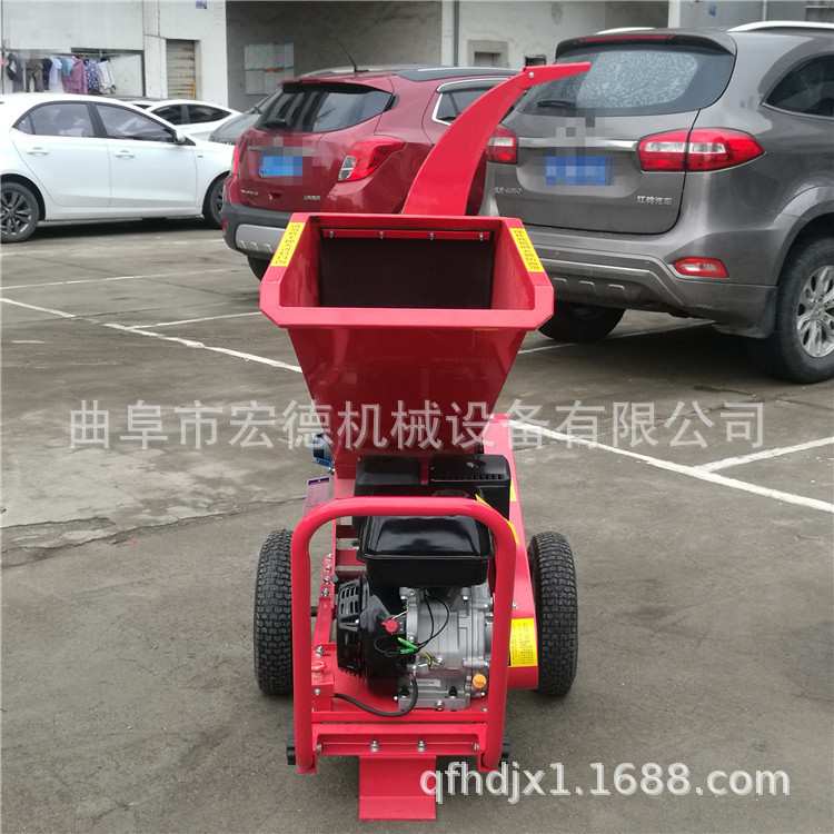 小型移动式树枝粉碎机 果园柴油树枝破碎机 绿化汽油碎枝机