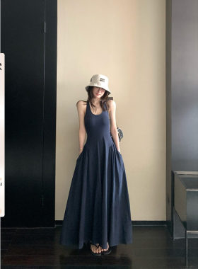 Skk Store 人皆肯豆 260G气质修身收腰工字背心高级感连衣裙女秋