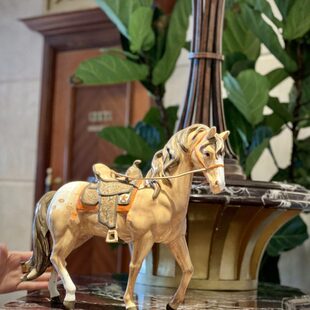美国 FF牧野英豪马陶瓷摆件家居饰品电视柜茶几玄关摆件礼品摆设