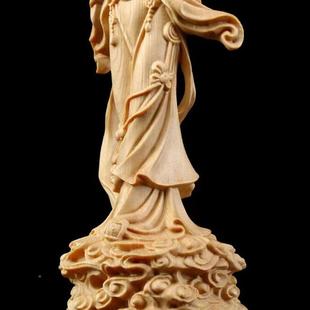 黄杨饰桧木雕嫦娥抱玉兔件中摆式居客厅装古典月宫仙子工家艺品