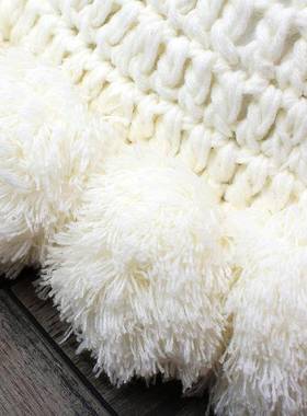 圆形章带毛球抱枕简约鱼风抱枕床上沙发用办Z18018公手室靠垫枕工