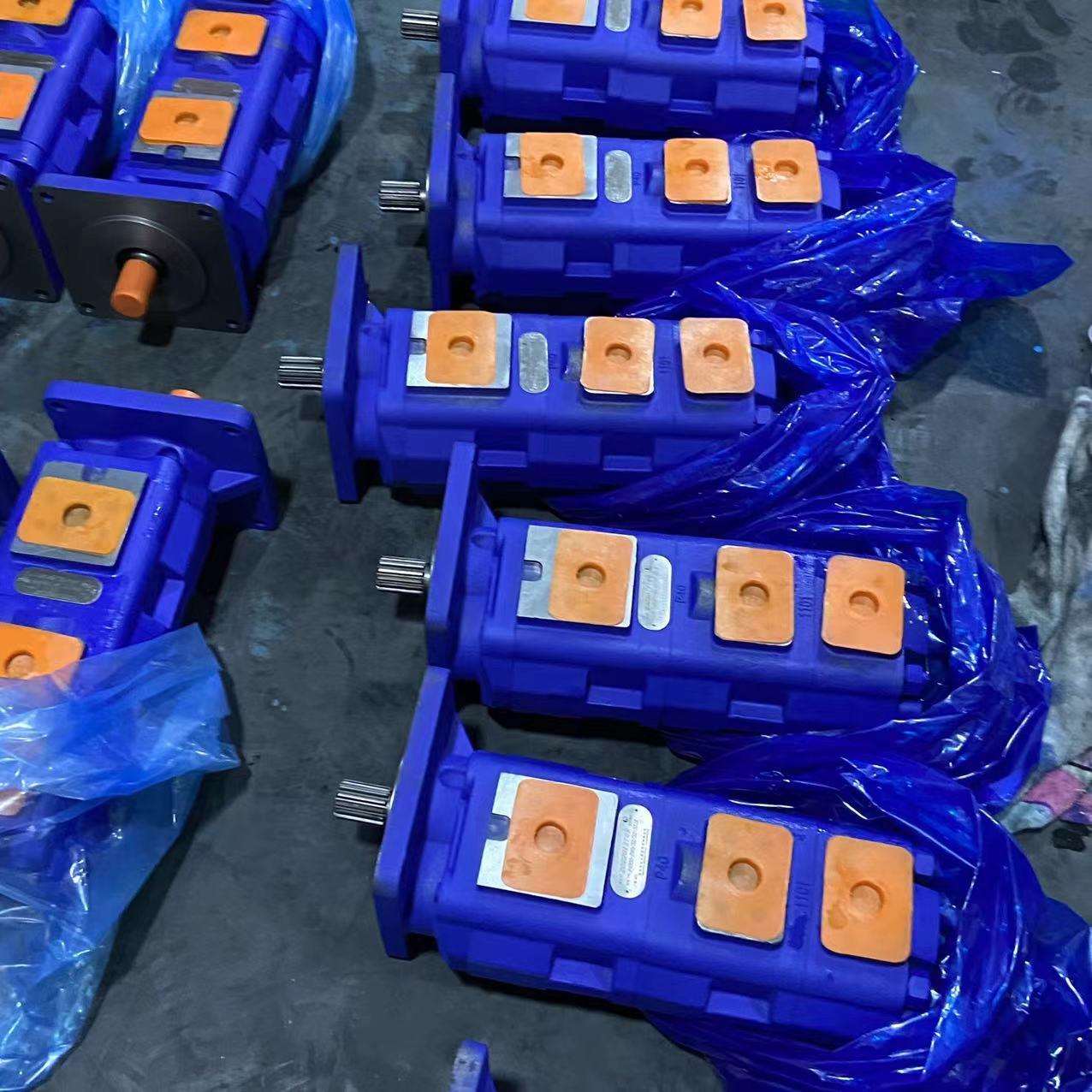 钻机液压泵三联齿轮泵F4800-F40/30/30-331R