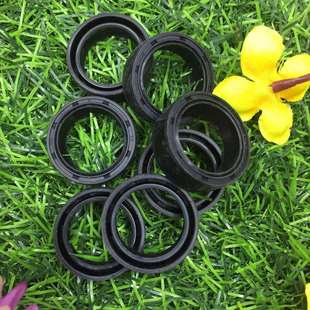 割草机配件直径26齿轮轴专用油封多种园林机械配件油封