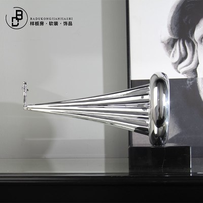 【八度空间】现代j轻奢抽象风尖舞者艺术雕塑样板间家居饰品办公