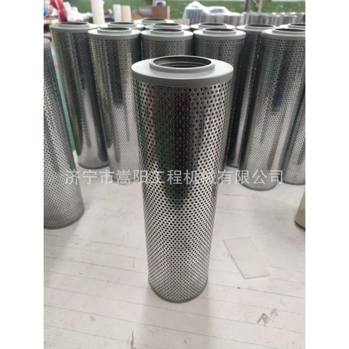 3313279推土机SD32直通机油滤芯