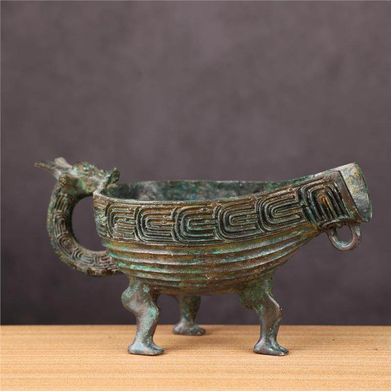 内蒙古博物馆青铜三足龙头匜博物馆古玩收藏古代水器高档家具摆件