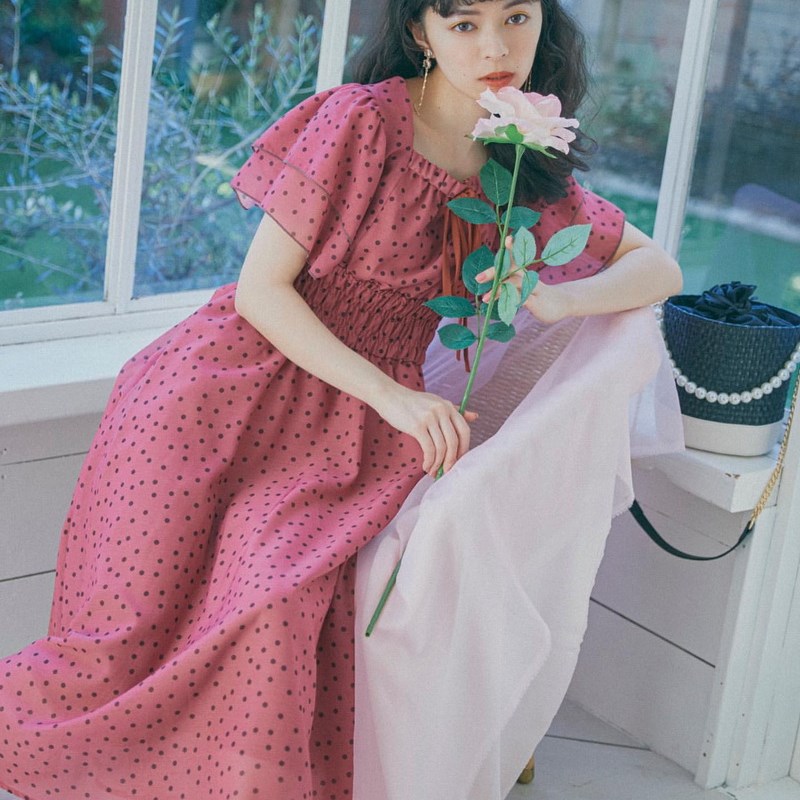 31家爆款!温婉优雅 女人味十足!精致波点 气质方领荷叶袖连衣裙