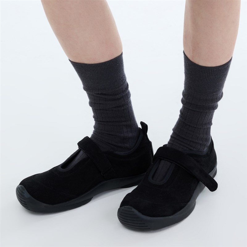 苏木槿小众复古个性森系平底一字带U型运动鞋单鞋女2025春秋休闲