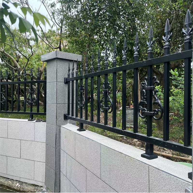 惠州围墙护栏栏杆小区庭院锌钢围墙栅栏工厂防撞焊接式铁艺围栏