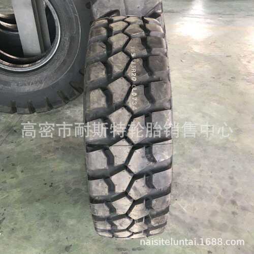 37*12.5r16.5 黄海255/85/100R16越野卡车轮胎12.5r20 东风11r18