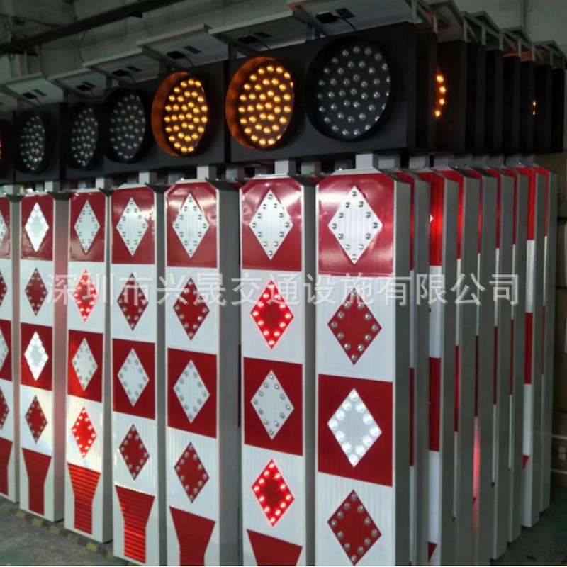 太阳能道口标行人优先 太阳能警示桩红白闪光 太阳能诱导警示桩
