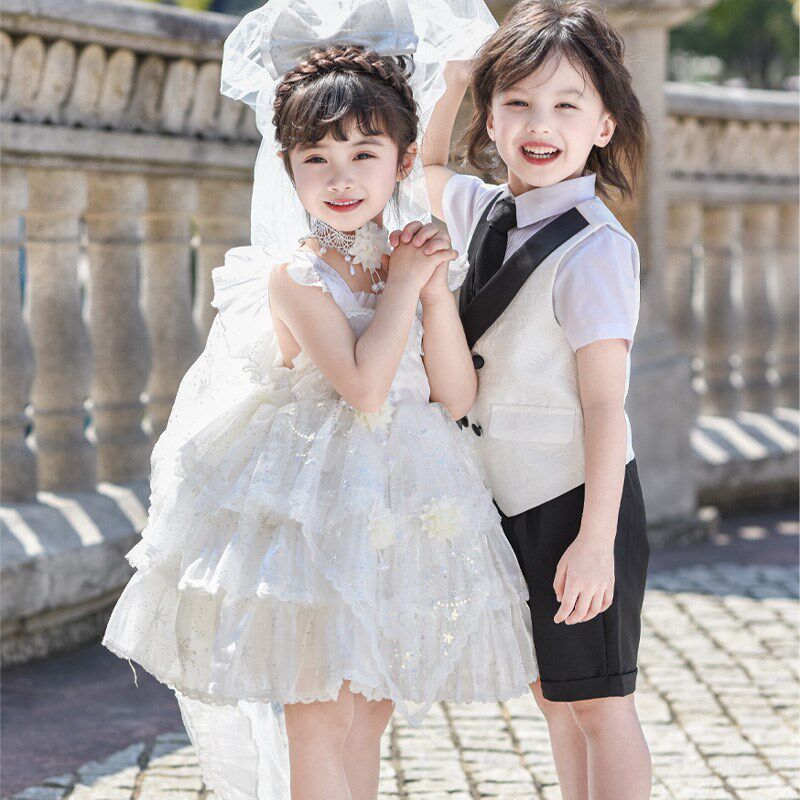 六一儿 童男女孩毕业拍照服幼儿舞台表演走秀女孩白色连衣裙主持