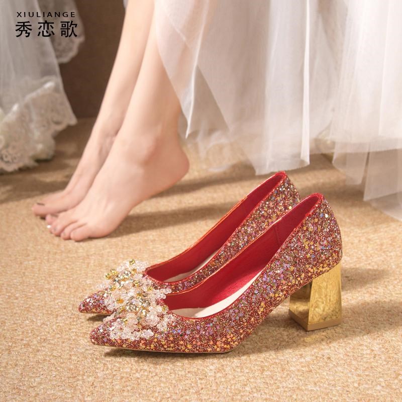 小众新娘鞋2025新款法式婚鞋主婚纱两穿粗跟优雅不累脚红色高跟鞋