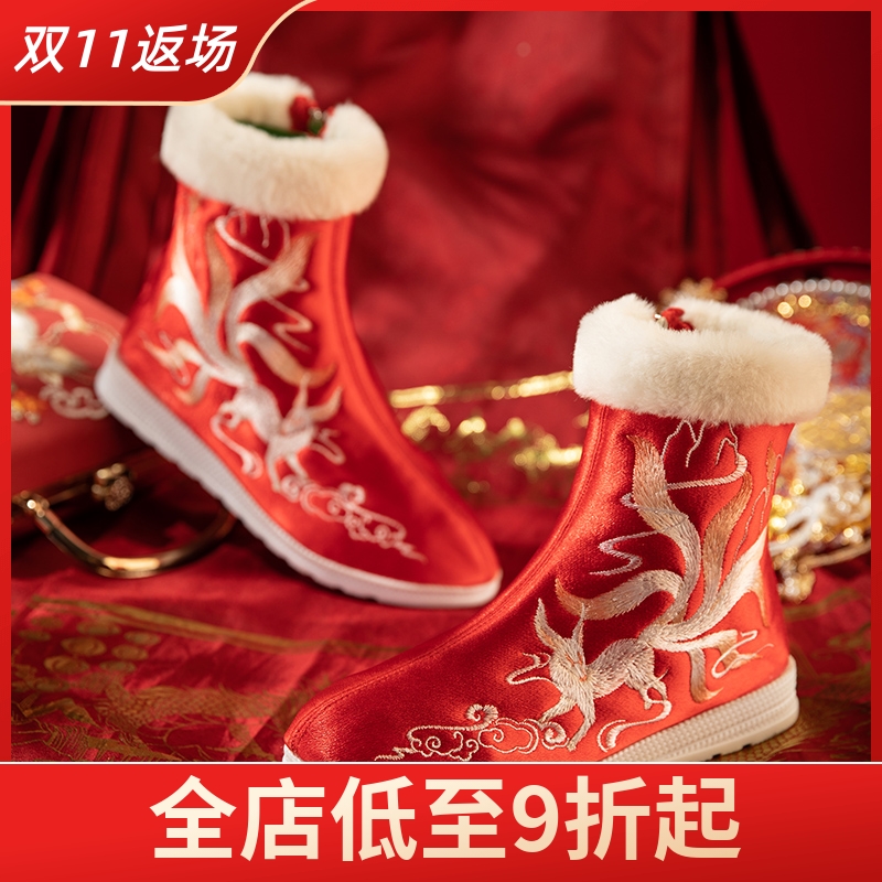 古风汉服靴子女加绒冬季中式红色婚鞋民族风中筒绣花棉靴复古短靴