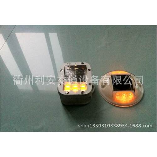 新款太阳能地埋道钉 solar led road stud