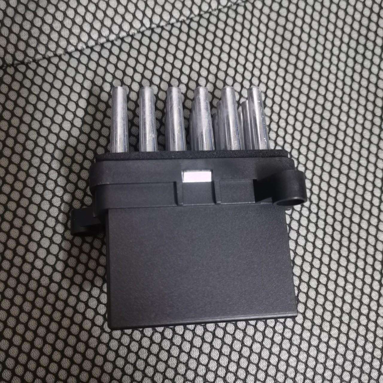 汽车鼓风机电阻适用福特FIESTA蒙迪欧致胜CMAX福克斯6G9T19E624AD