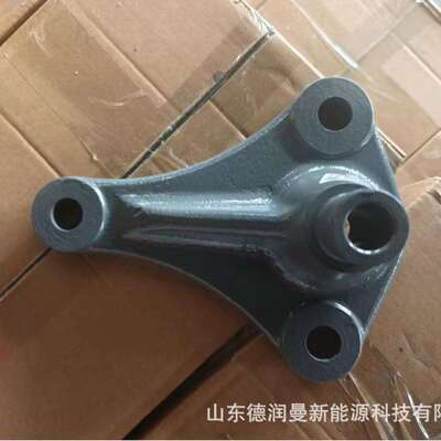 712W66420-8141 重汽汕德卡C7H C9H 豪沃TX7配件左后挡泥板支架总