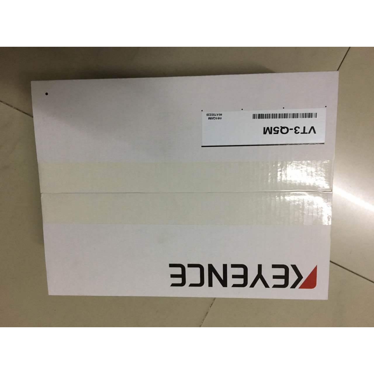 5英寸 QVGA TFT黑白触模屏 DC电源型：VT3-Q5MA，原装基恩士销售