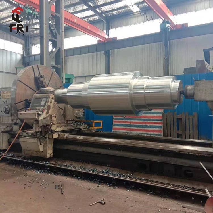 净重6吨拖轮轴大型轴类加工1.9米回转直径大型车床对外加工