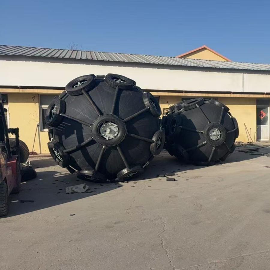 各种型号优质橡胶靠球船用靠球横滨护舷三年质保