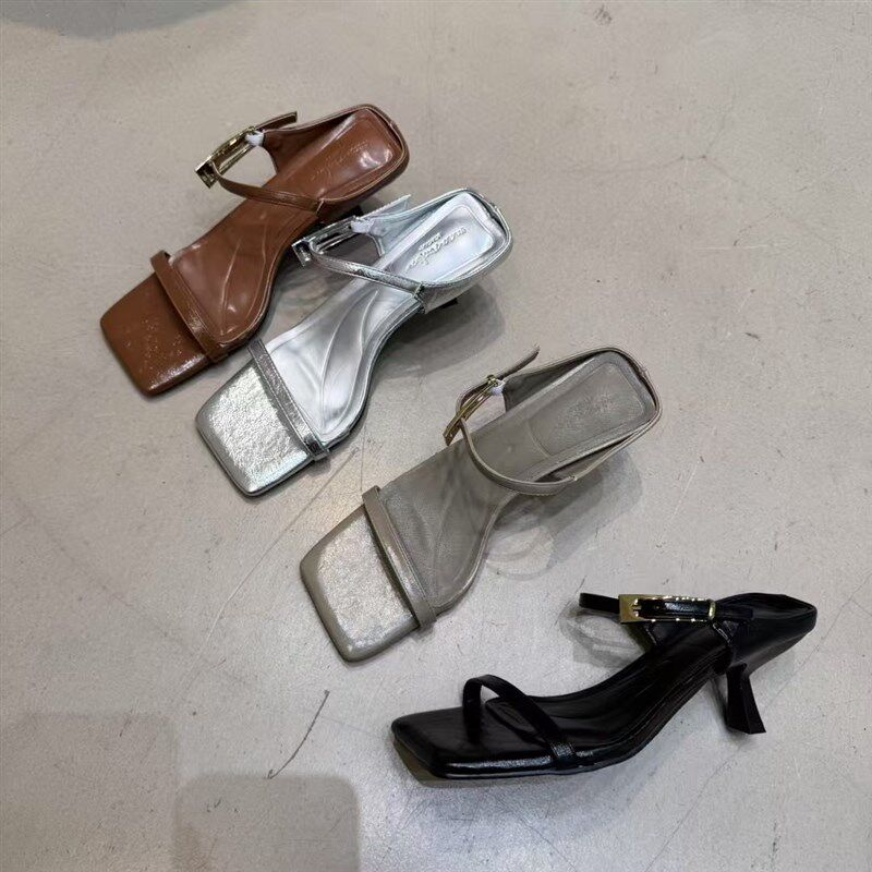 2025夏季新款金属扣细s带方头细跟中跟拖鞋外穿高跟一字拖凉拖女