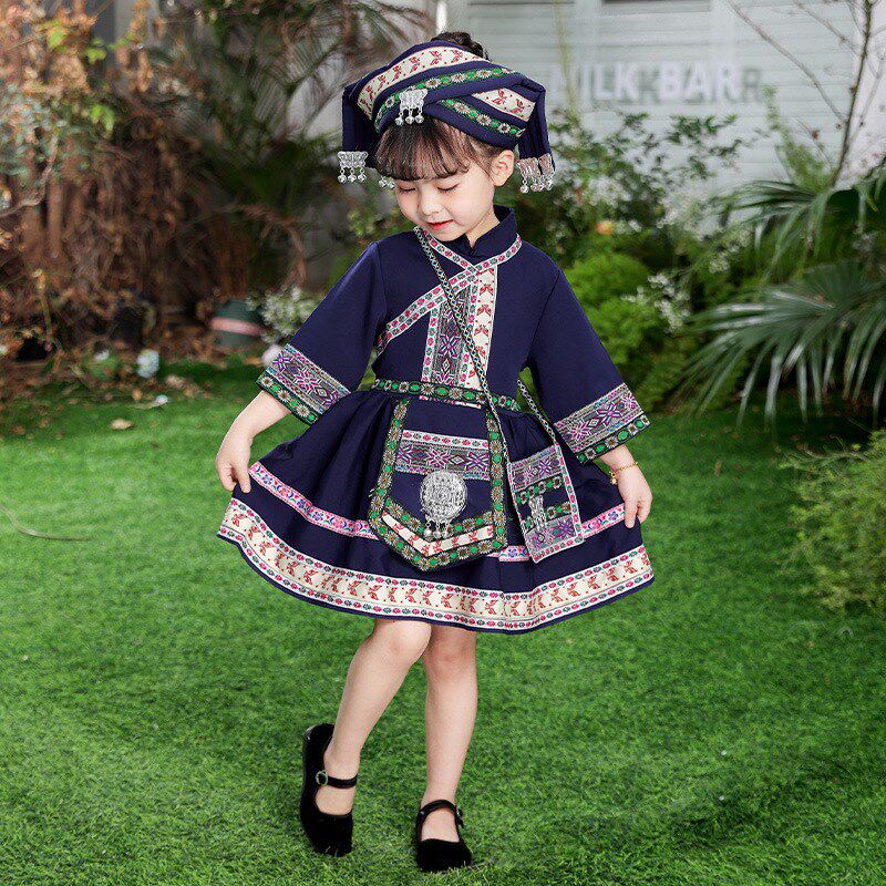 3月3日少数民族儿童服饰广西壮族服饰少女M服饰2025新表演服饰