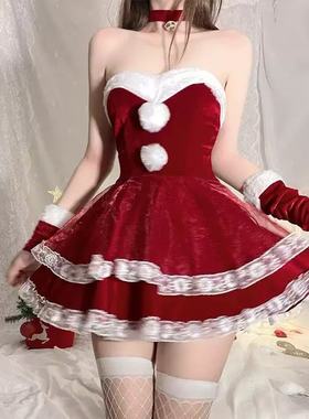 新年少女可爱连衣裙性感秋冬氛围感红色吊带裙子跨年穿搭纯欲冬季